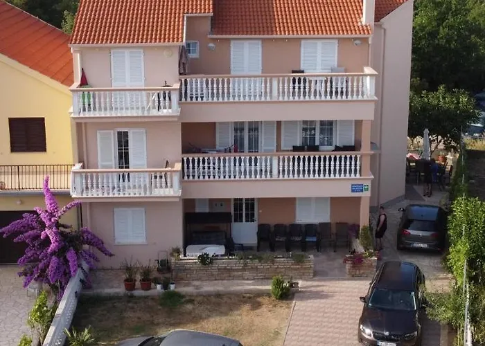 Apartment Mladen