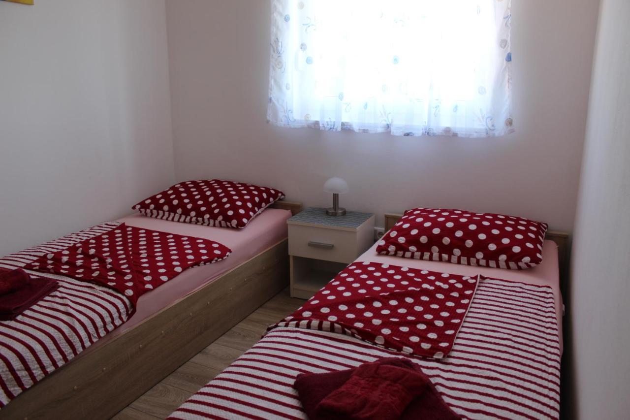 Mladen Biograd Na Moru