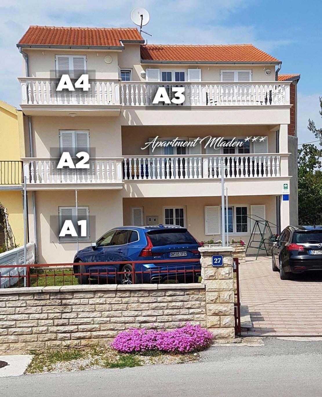 Apartmán Mladen *