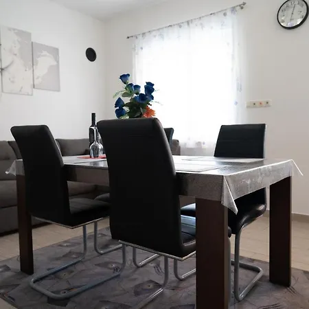 Apartment Mladen Biograd Na Moru Exterior foto