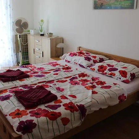 Apartment Mladen Biograd Na Moru Exterior foto
