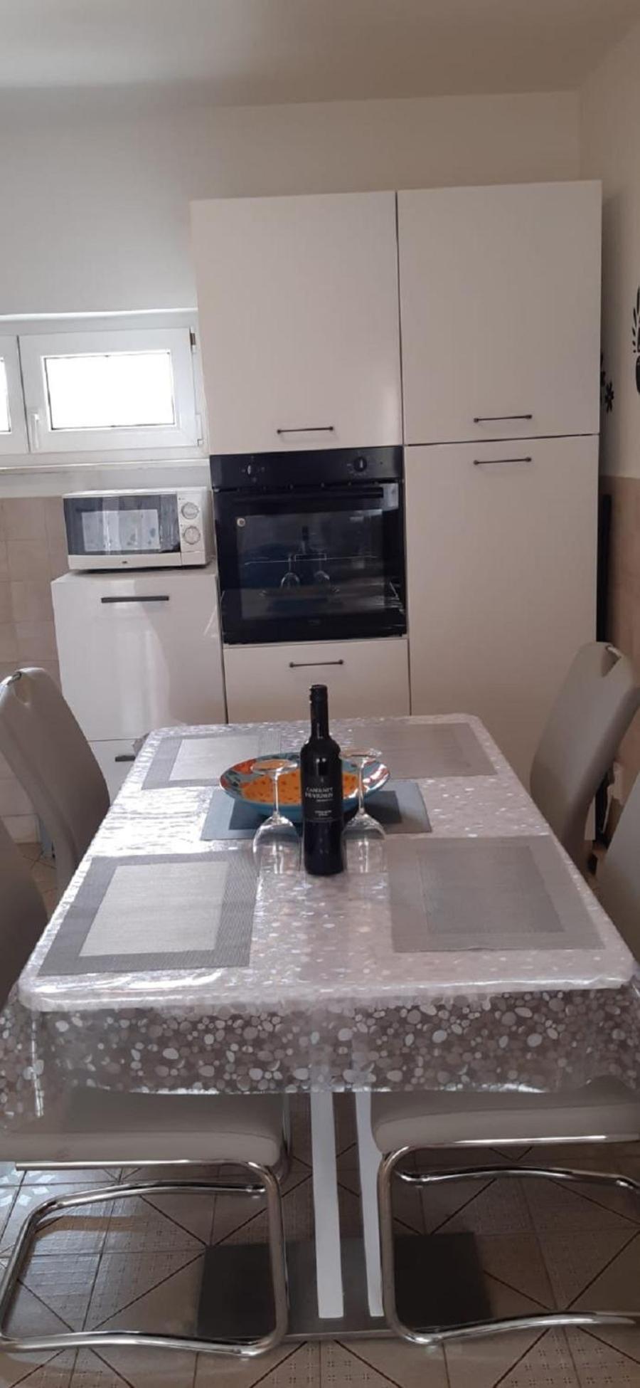Mladen Biograd Na Moru